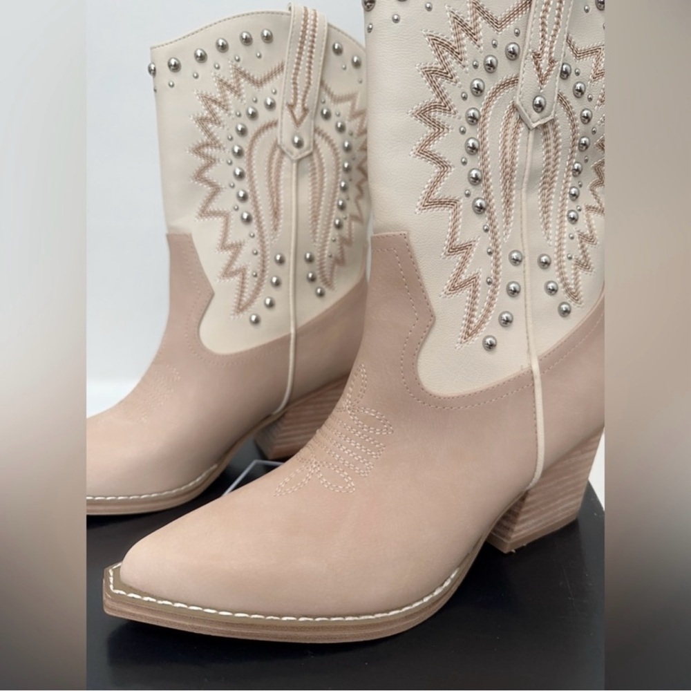 Dolce Vita Tan and Cream Heeled Boots - Picture 8 of 13